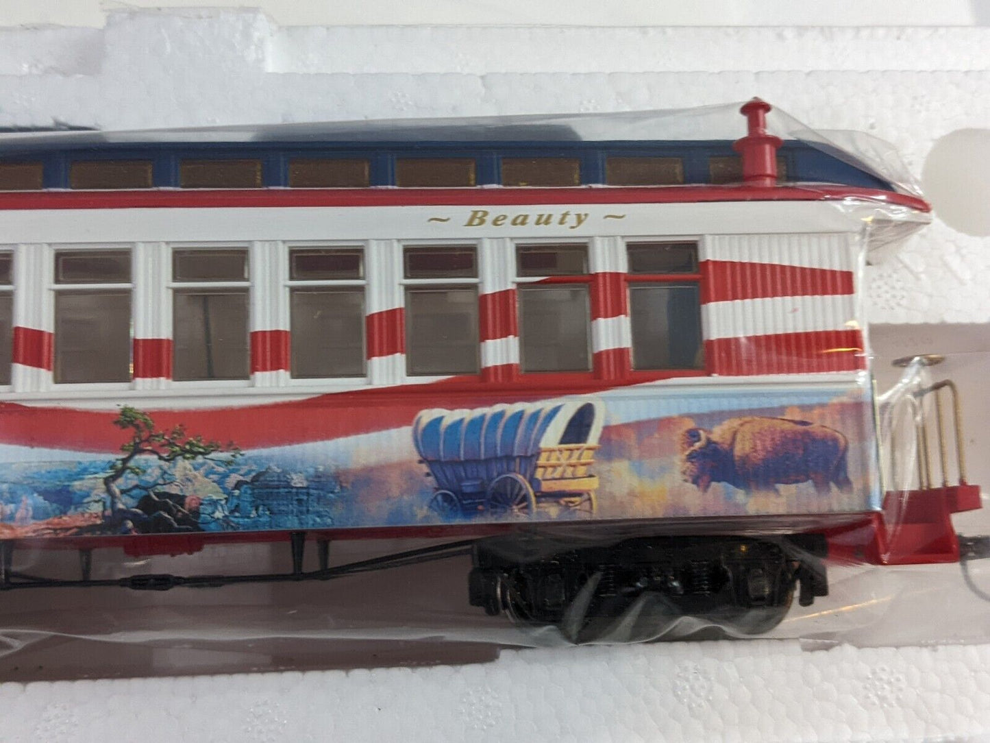 Hawthorne Village Discovery & Beauty Coach Car w/ Certificate of Authenticity