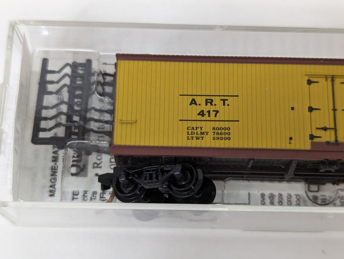 Micro-Trains N Scale 1:160 Crazy Water Crystals 49230 Magne-Matic Coupler