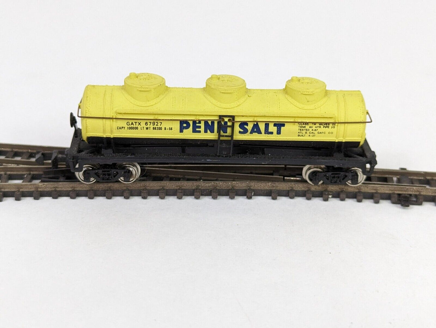 Bachmann Penn Salt GATX 67927 Three-Dome Tank Car Yellow Tanker N-Scale