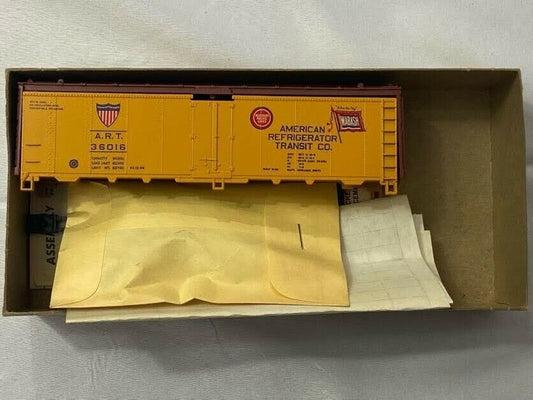 Athearn 40' Reefer Kit American Refrigerator Transit Co ART 36016