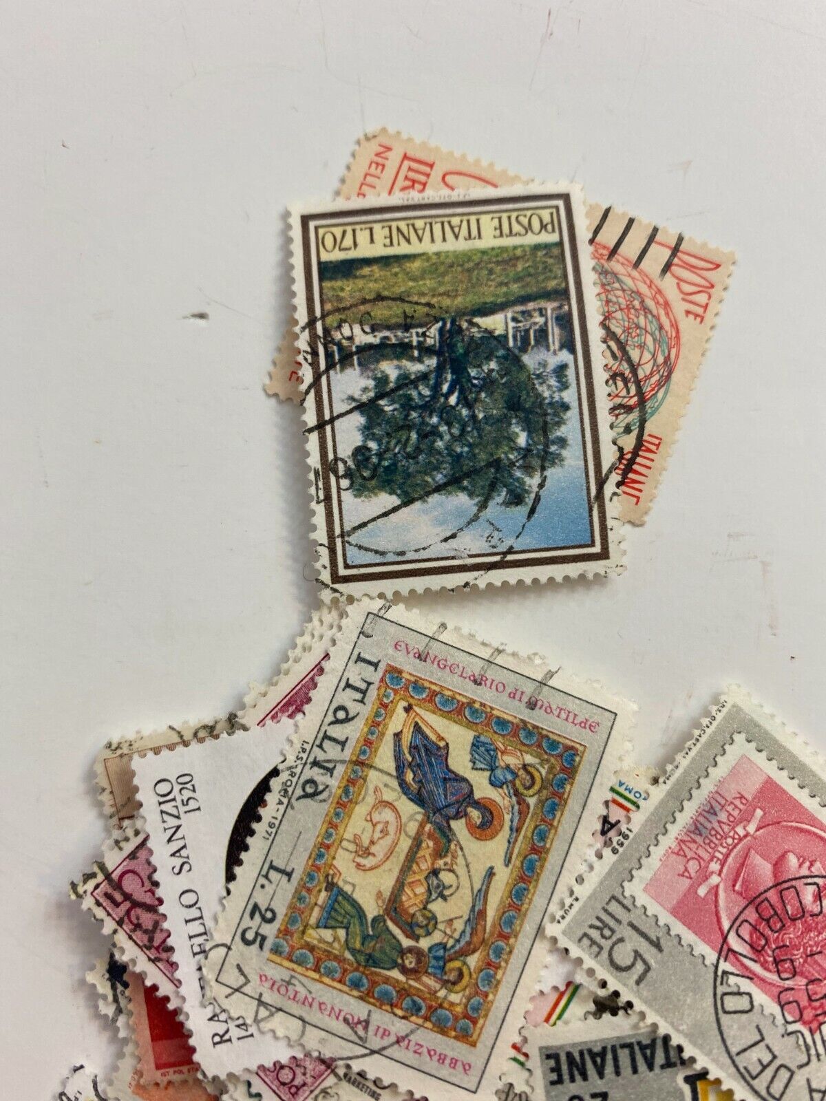 Huge Lot Italy Europe Collectible Postage Stamps