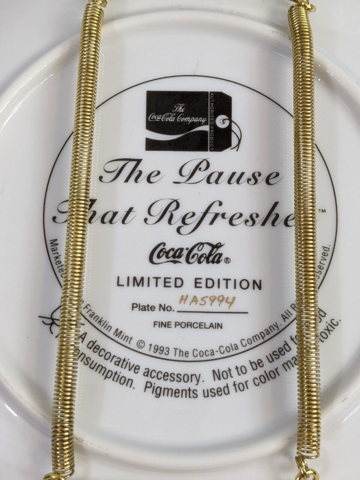 Coca-Cola Limited Edition Decorative Plate "The Pause that Refreshes" #HA5994