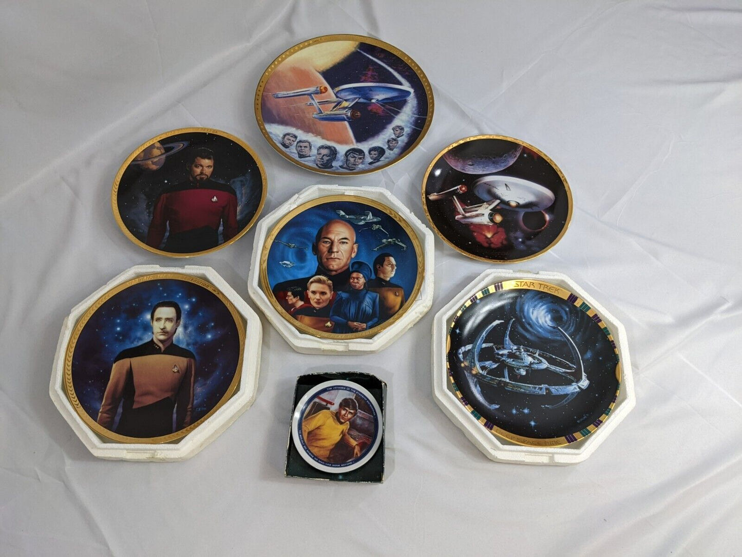 Star Trek Plate Collection Limited Edition w/Certificate of Authenticity 7-LOTS