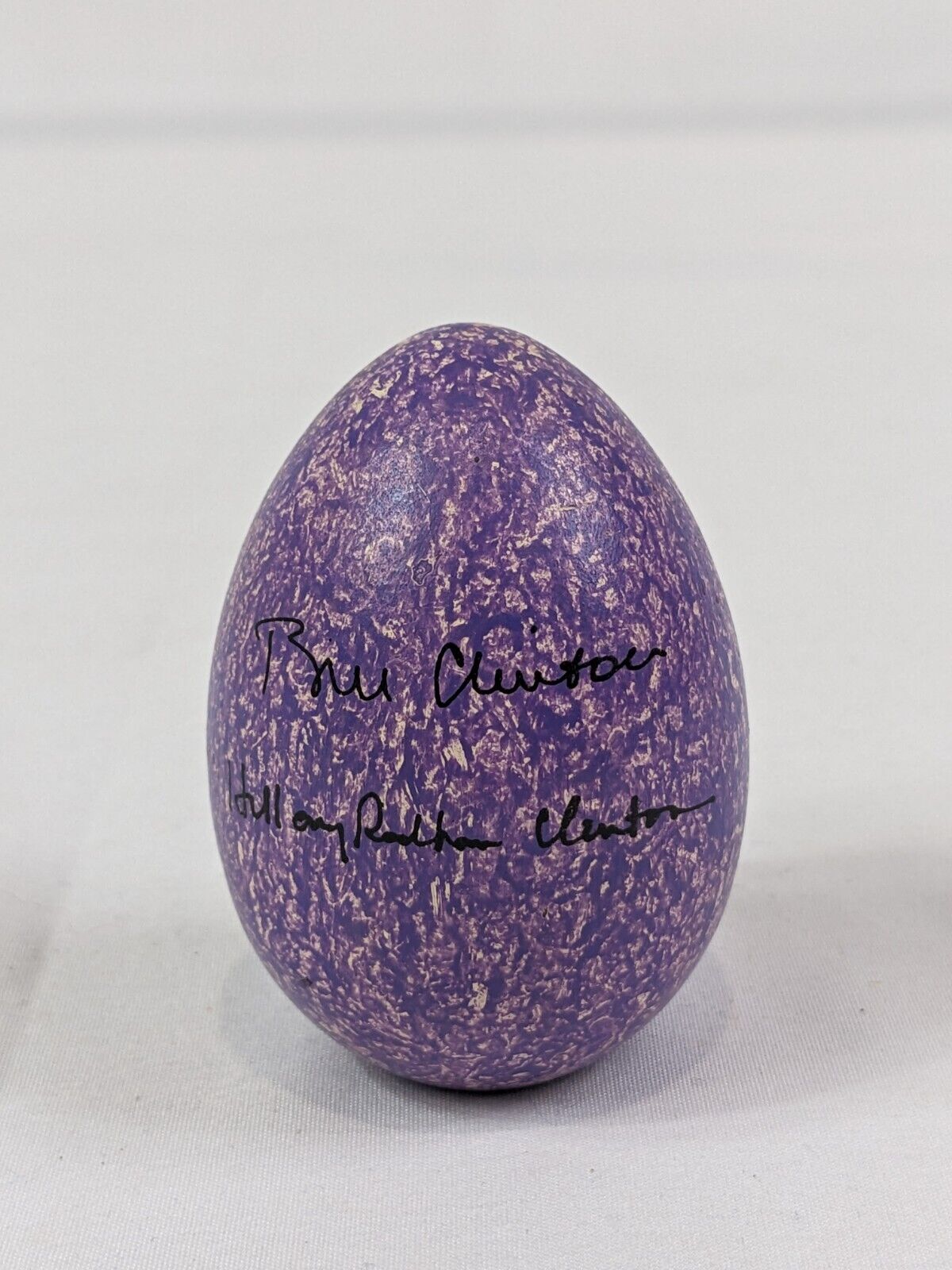 The White House Easter for Children 1994 Egg Bill & Hillary Clinton Signature