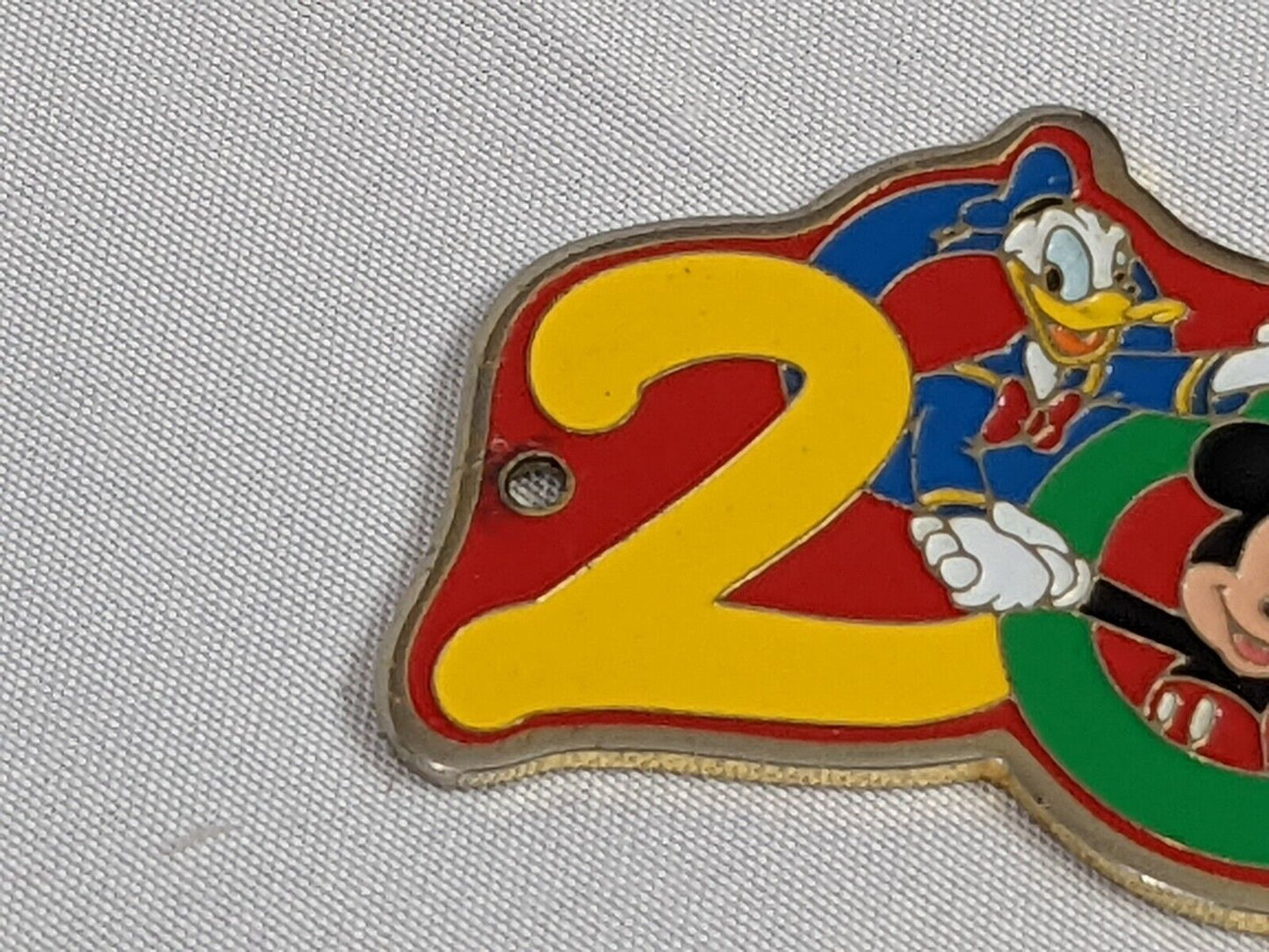 Walt Disney World Mickey Mouse & Friends Key Chain Tag 2000 I Love My Wife