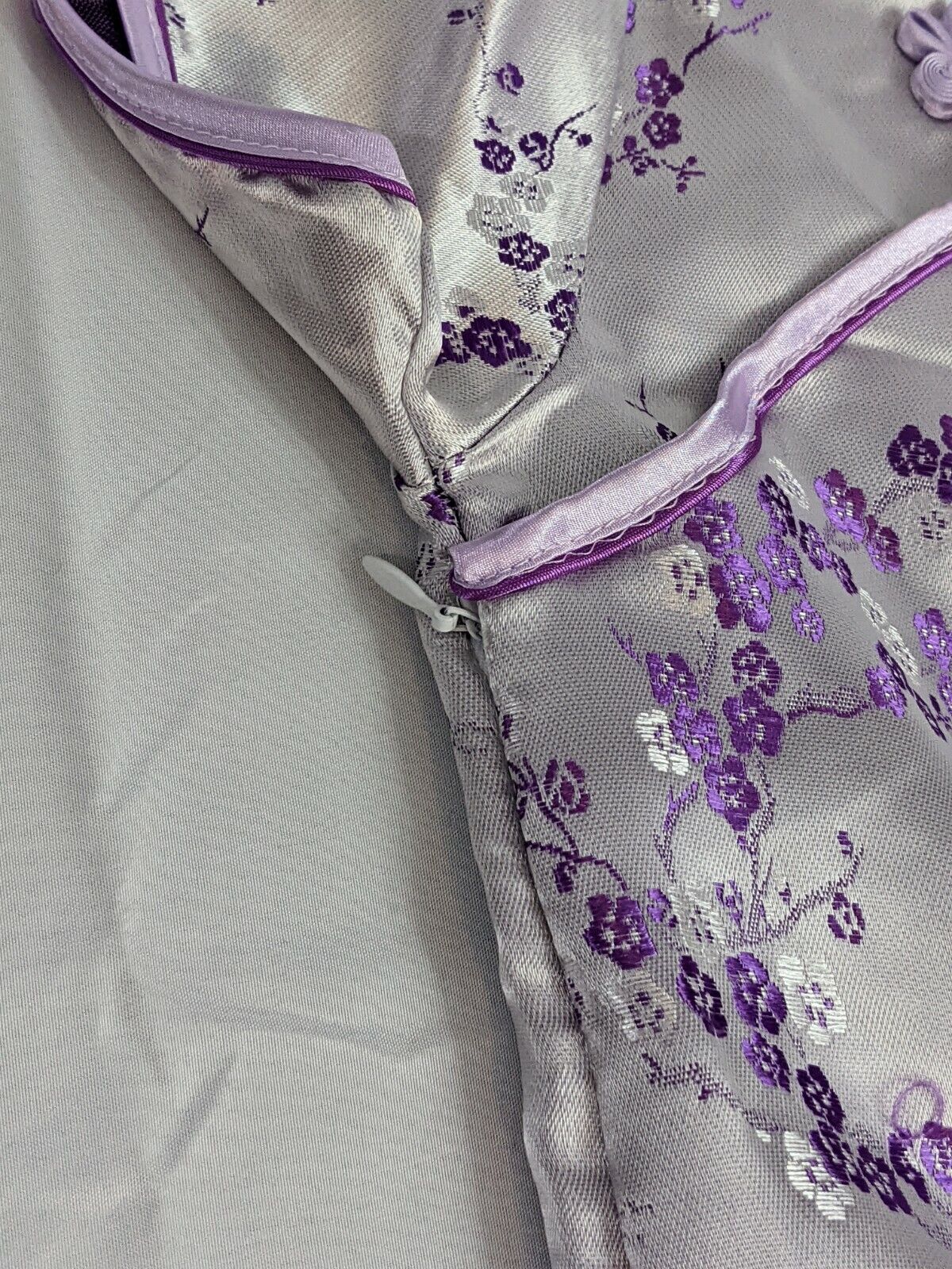 Kaiyu Qipao Cheongsam Size 6 White Purple Chinese Children's Evening Dress