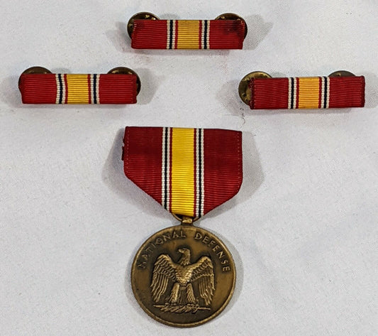 National Defense Service Medal & Ribbon Set Full Regulation Size Collectibles