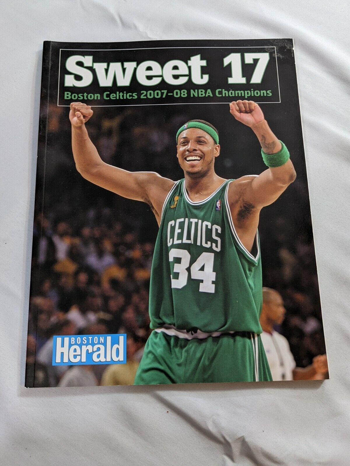 Lot of 3 Sports Magazines Sports Illustrated & Boston Herald Boston Celtics