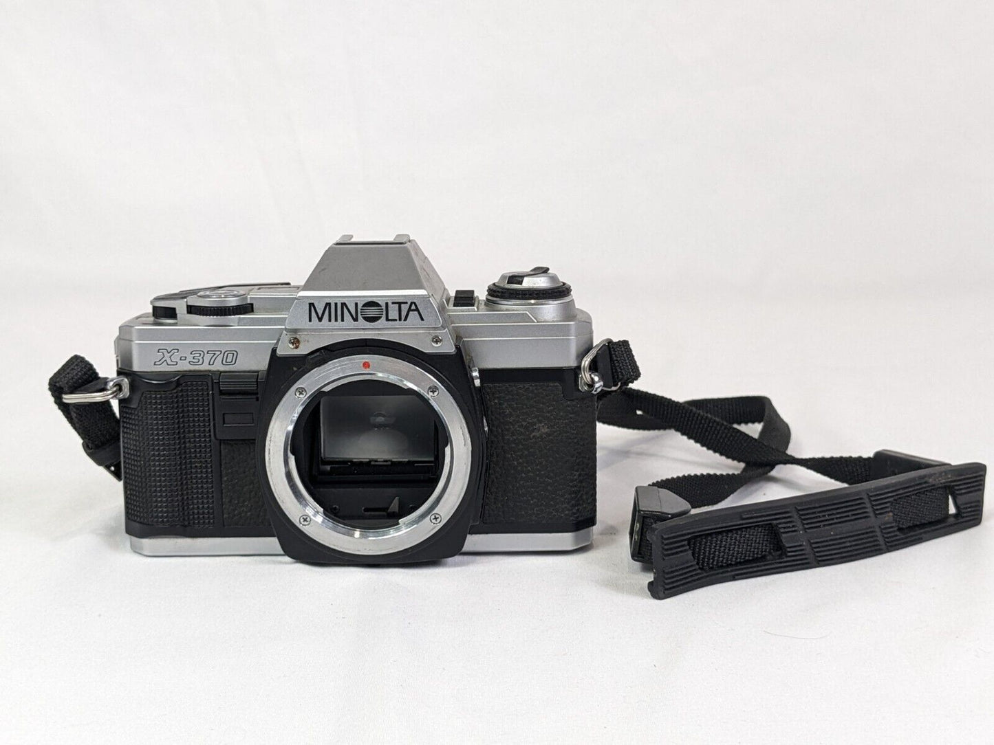 Minolta X-370 35mm Film Camera with Neck Strap