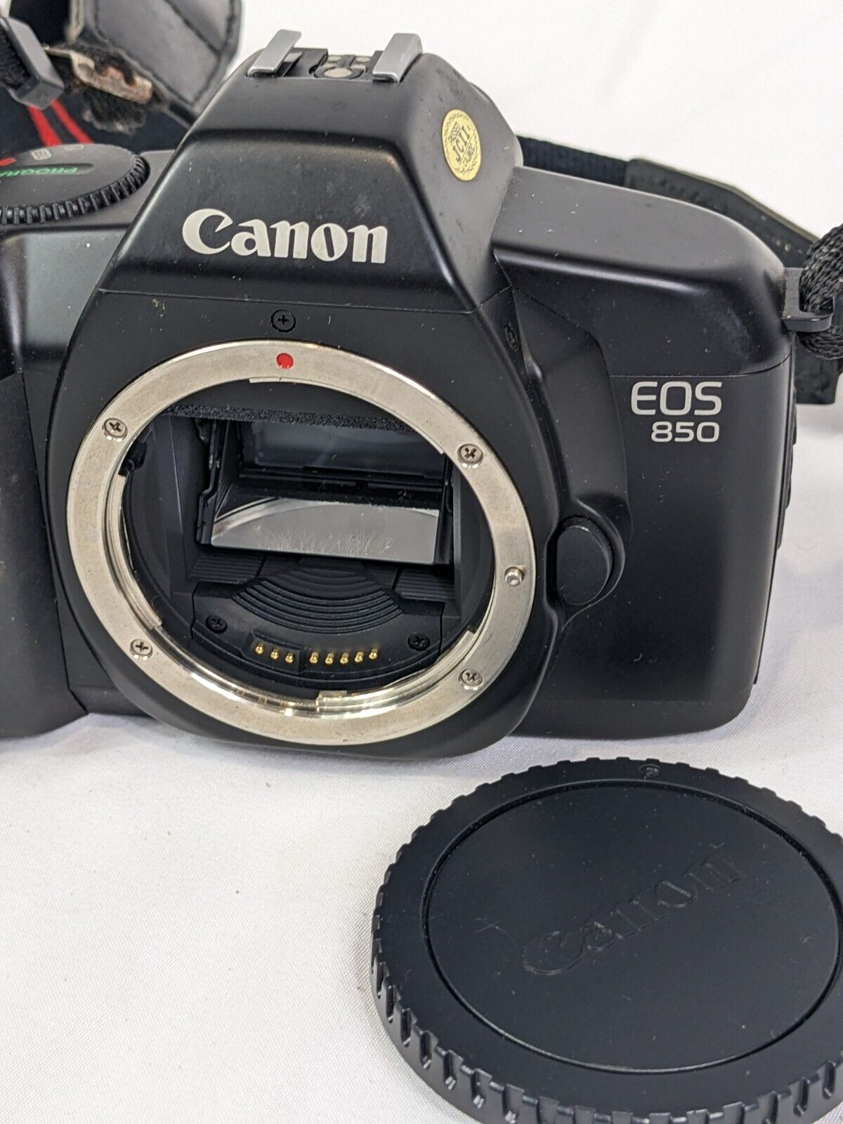 Canon EOS 850 35mm Film Camera Black with Neck Strap