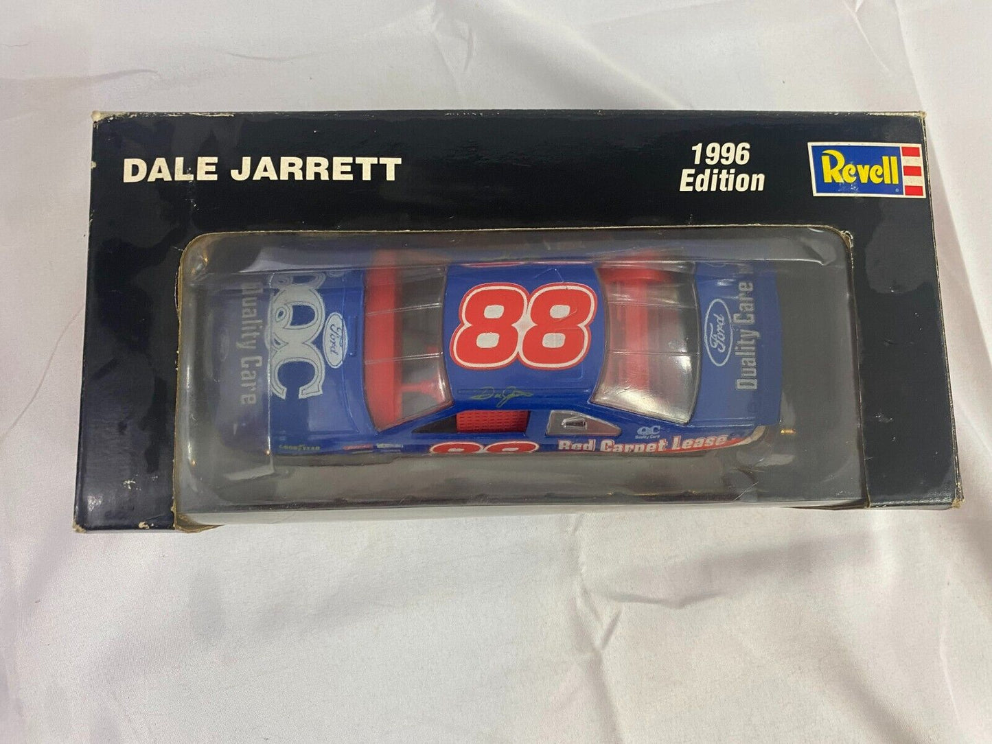 Revell Racing Dale Jarrett 1996 Edition Authentic Die Cast Replica Item No. 3904