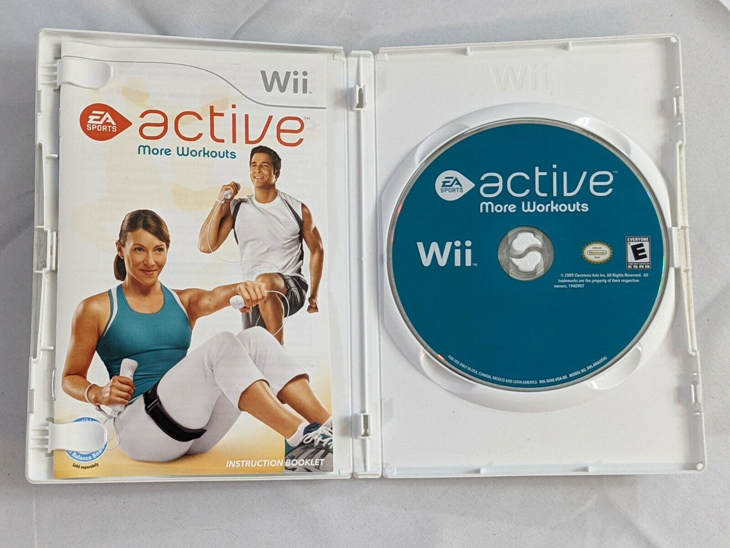 2 Lot Nintendo Wii Video Games EA Sports Active Personal Trainer & More Workouts