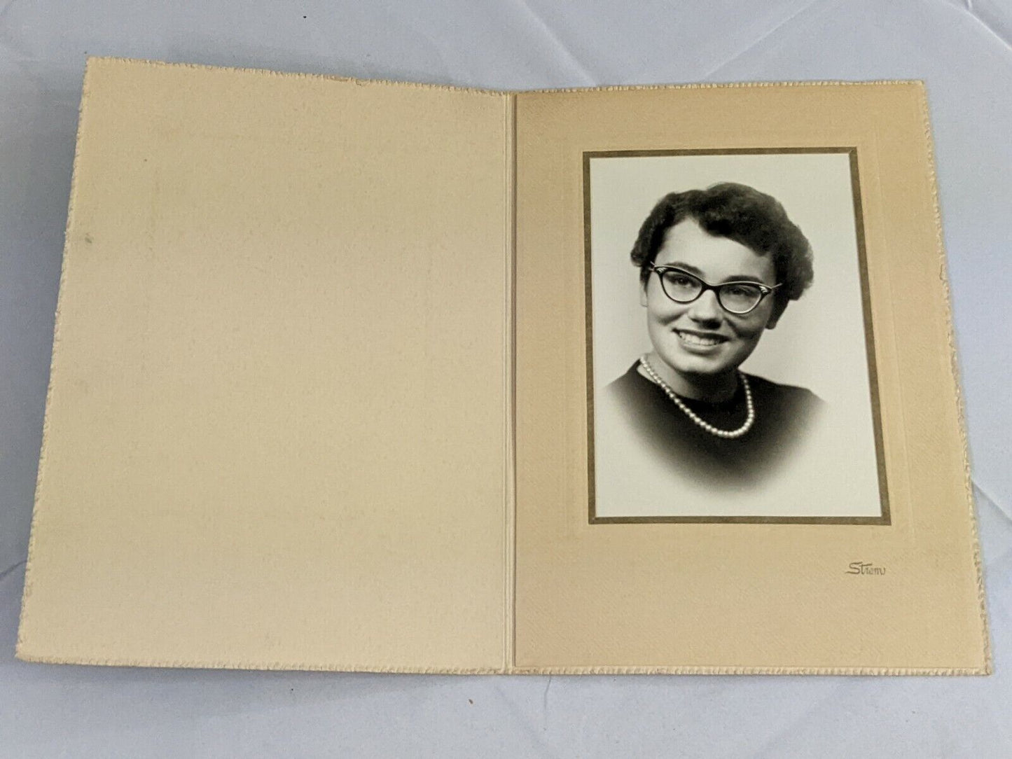 Vintage Women Photo Lady with Glasses Picture Portrait Photography by Strem