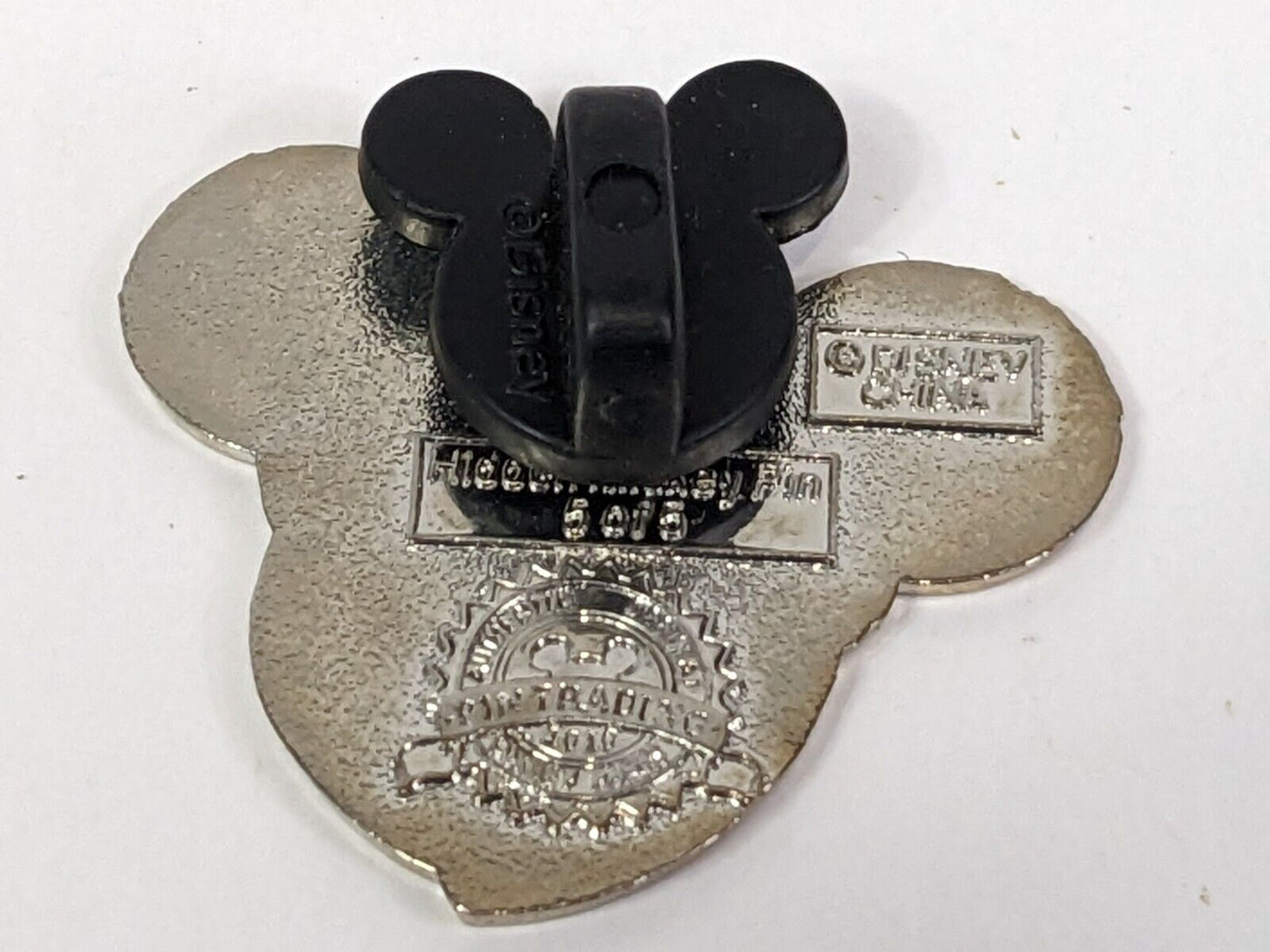 Disney Hidden Mickey Pin Trading 2010 5 of 5 Mickey Mouse Yellow Acorn Icon