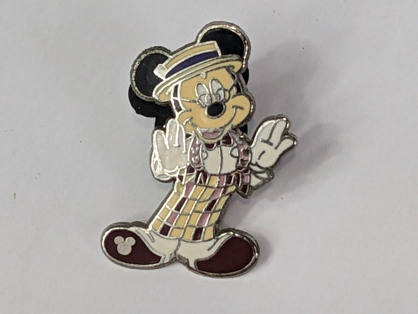 Disney Hidden Mickey Pin Trading 2010 1 of 5 Mickey Mouse Scoop Sanderson