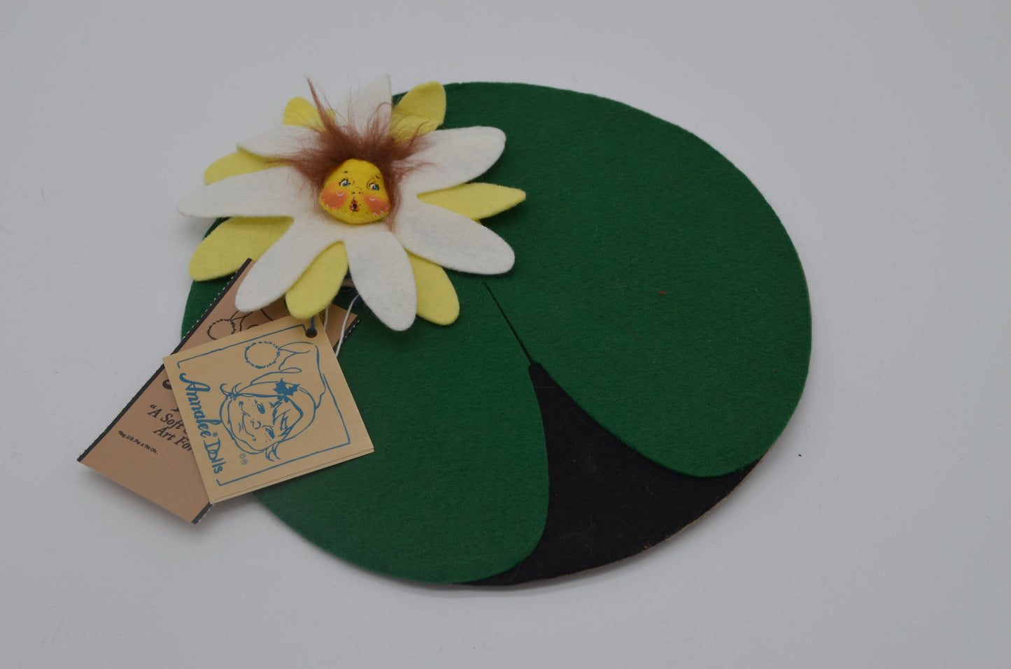 8" Flowering Lily Pad 184796 Annalee