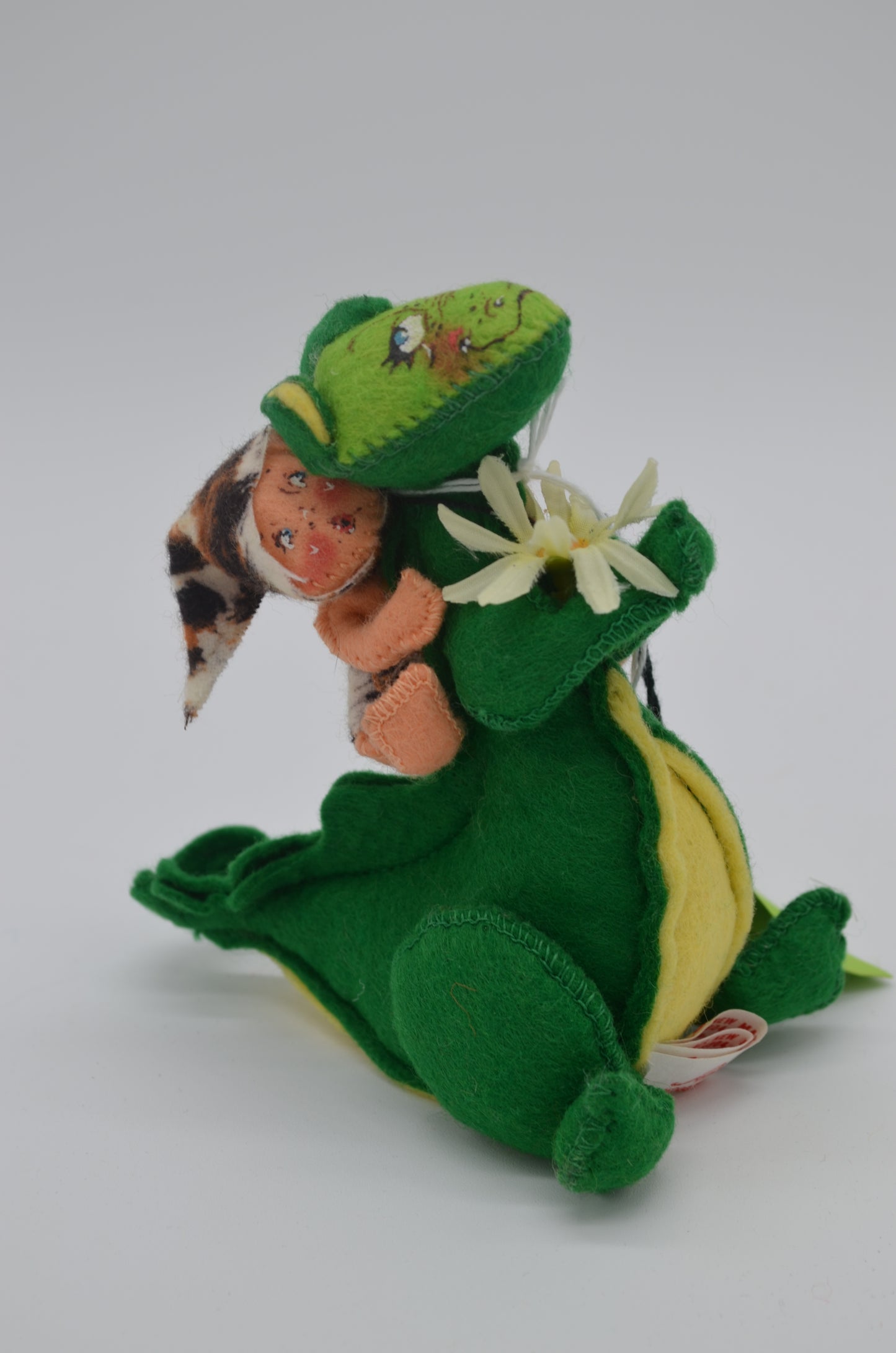 5" Dragon with Bush Boy G590-82 Annalee