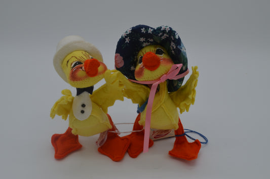 5" E.P. Boy & Girl Duckling with Purse 1510-1505-92 Annalee