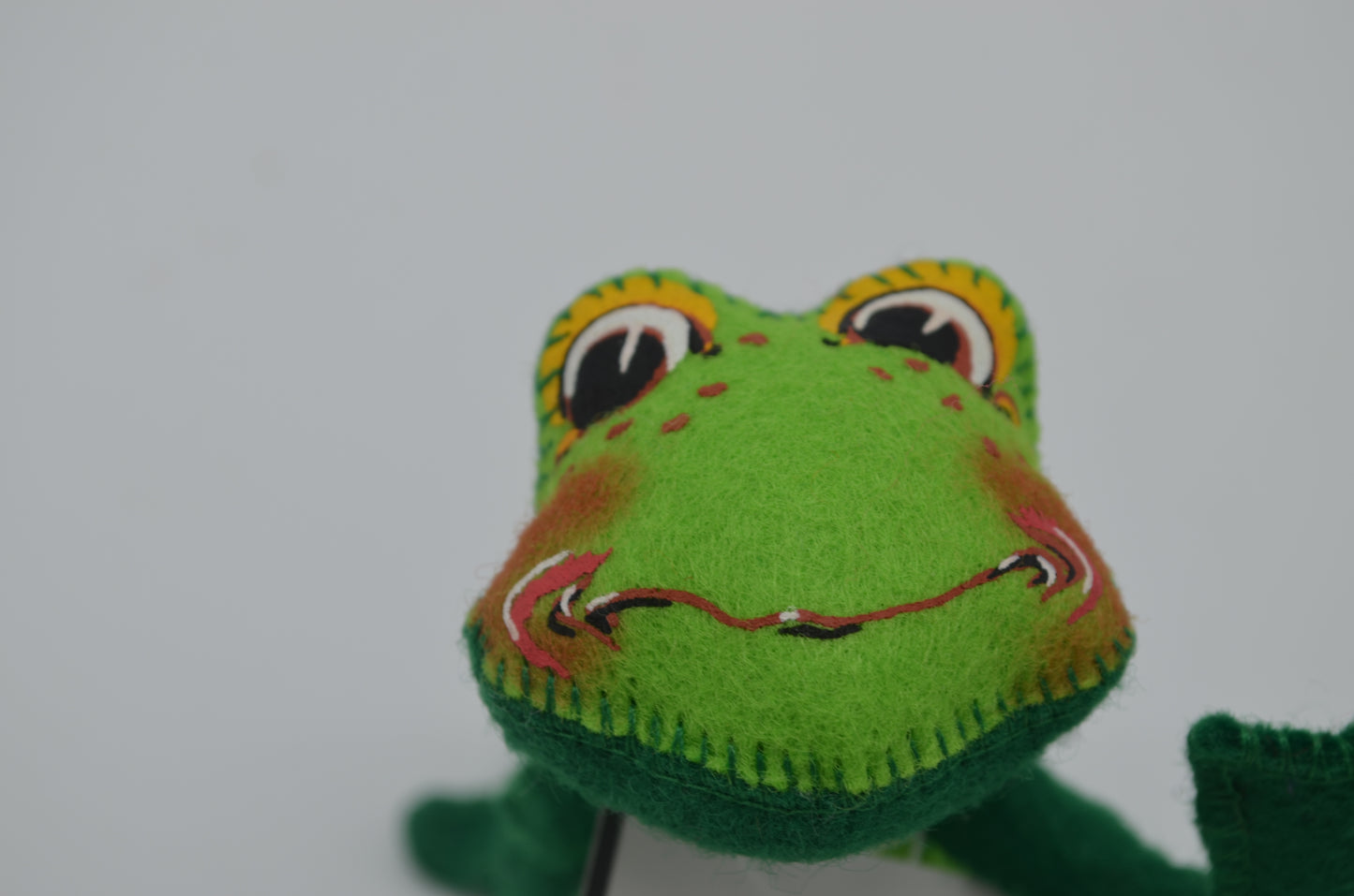 10" Frog 243107 b Annalee