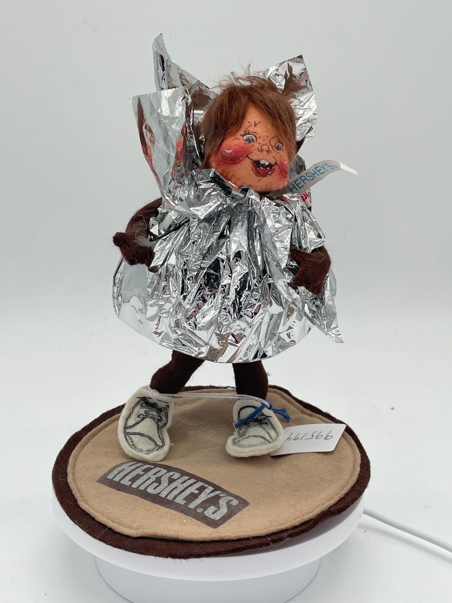 7" Hershey Kiss Kid 995194 Annalee