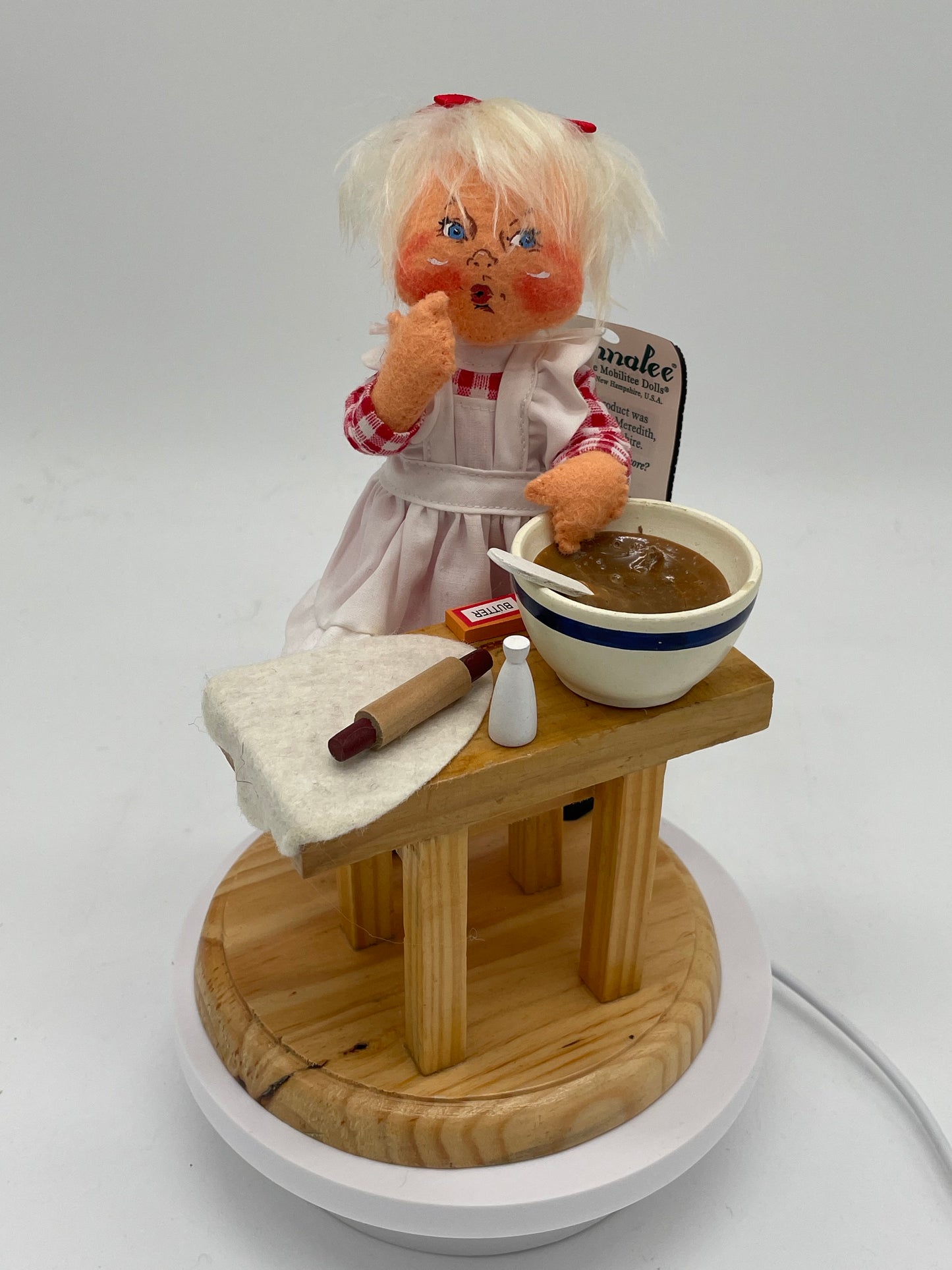 7" Mothers Little Helper Baking 968001 Annalee