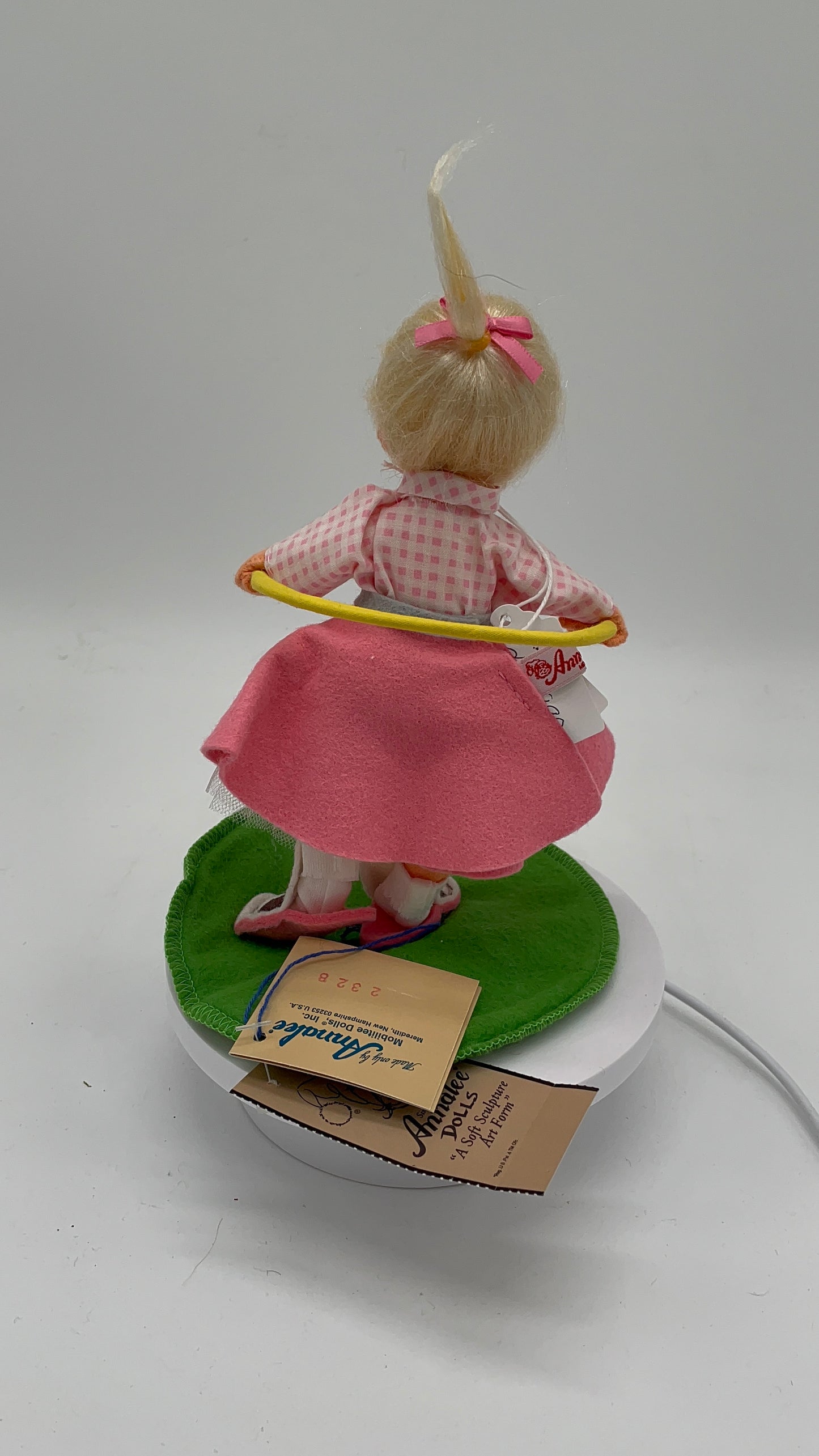 7" Lil' Lula Hooper with Hula Hoop 232898 Annalee