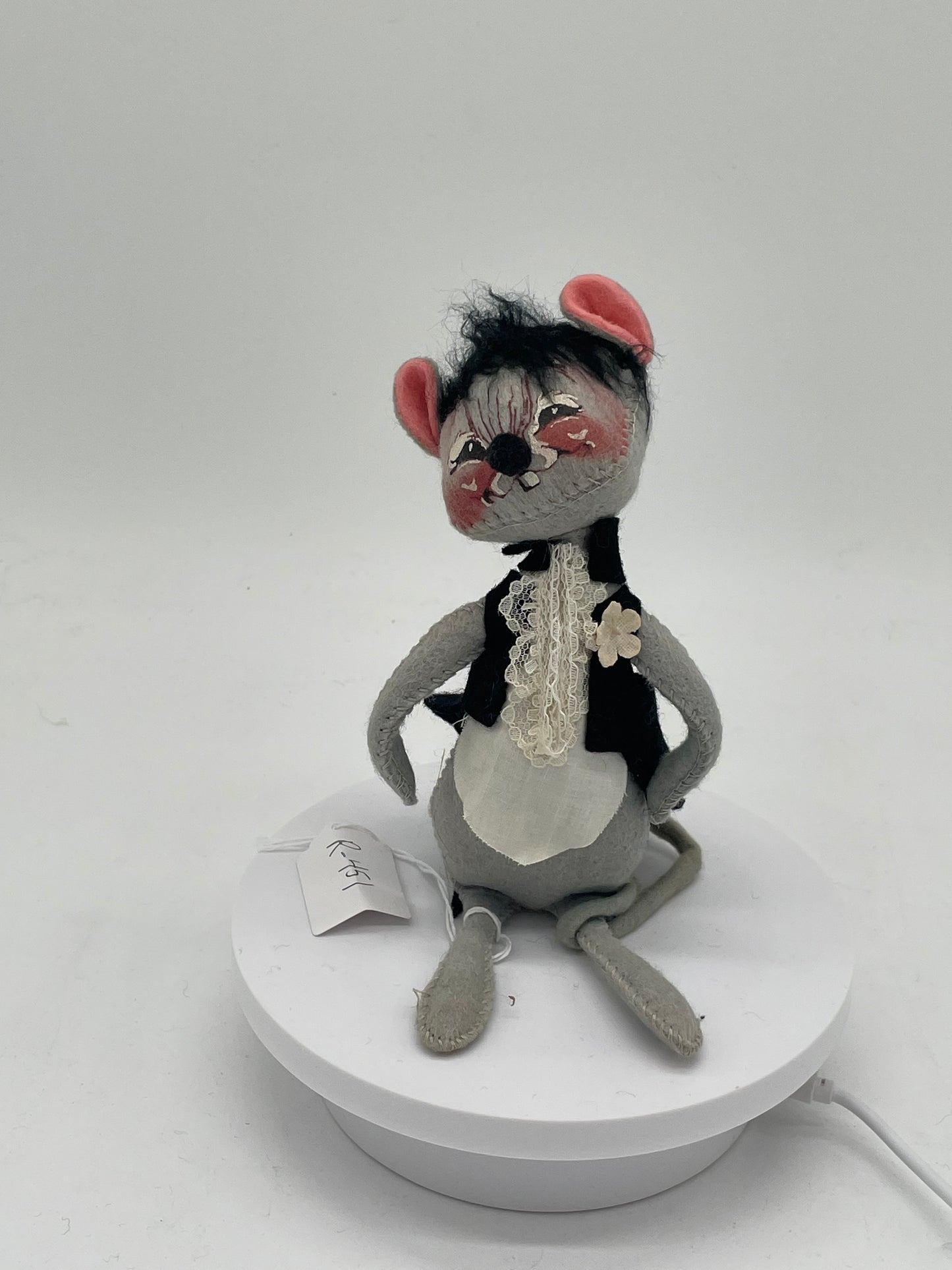 7" Groom Mouse R-451 Annalee