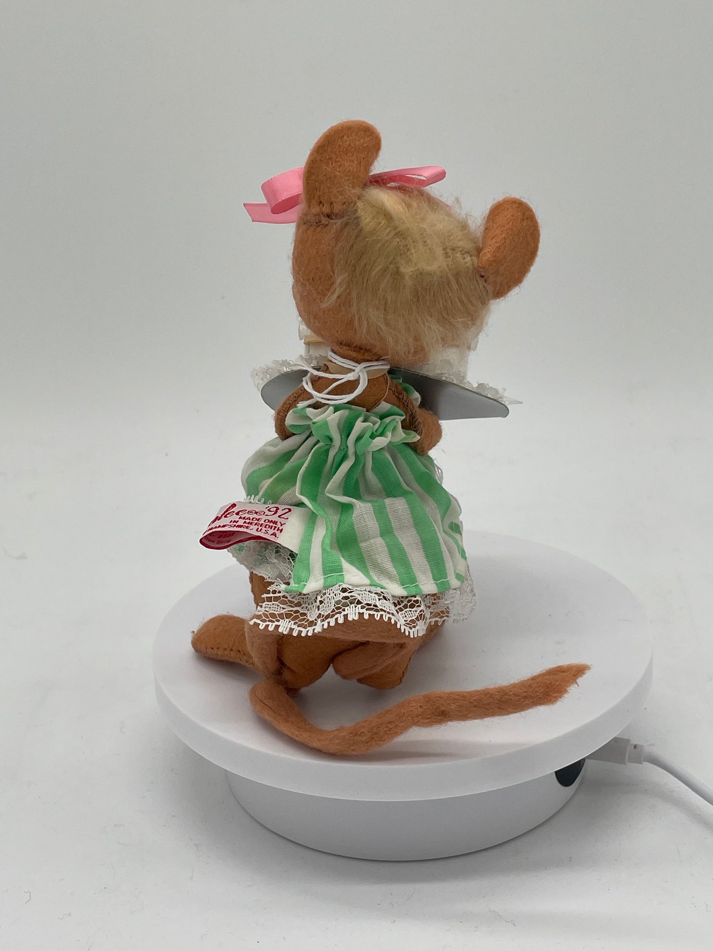 7" Birthday Girl Mouse in Green 202692 Annalee