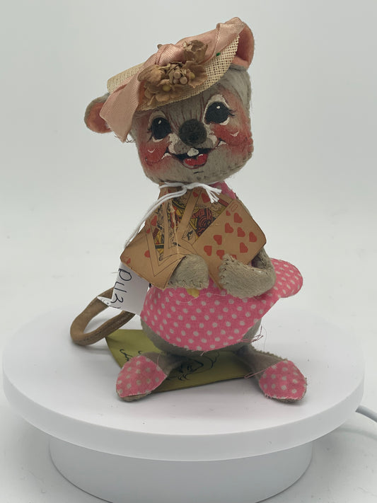 7" Card Player Girl Mouse R431-78 Annalee