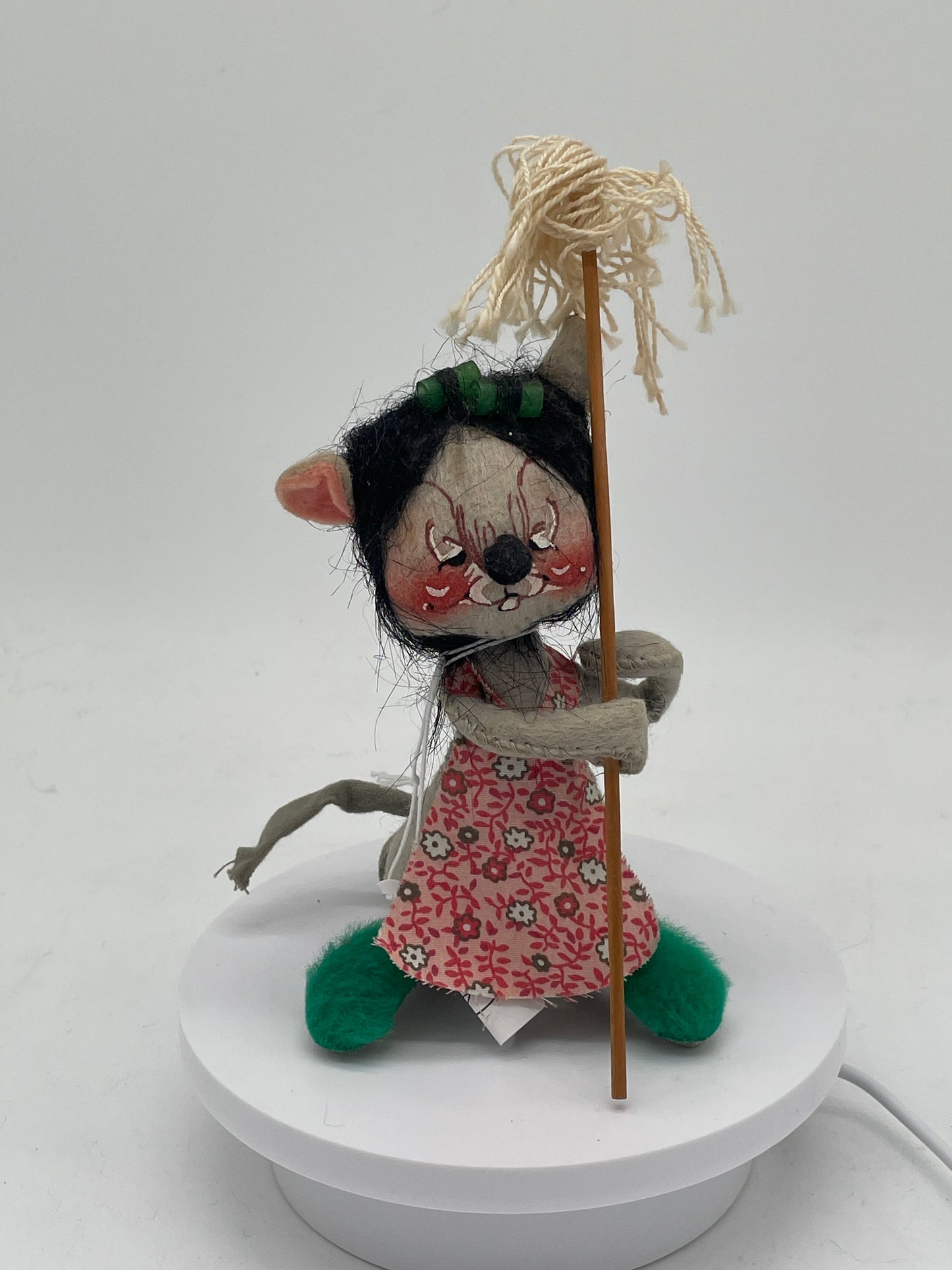 7" Housewife Mouse R488-81 Annalee