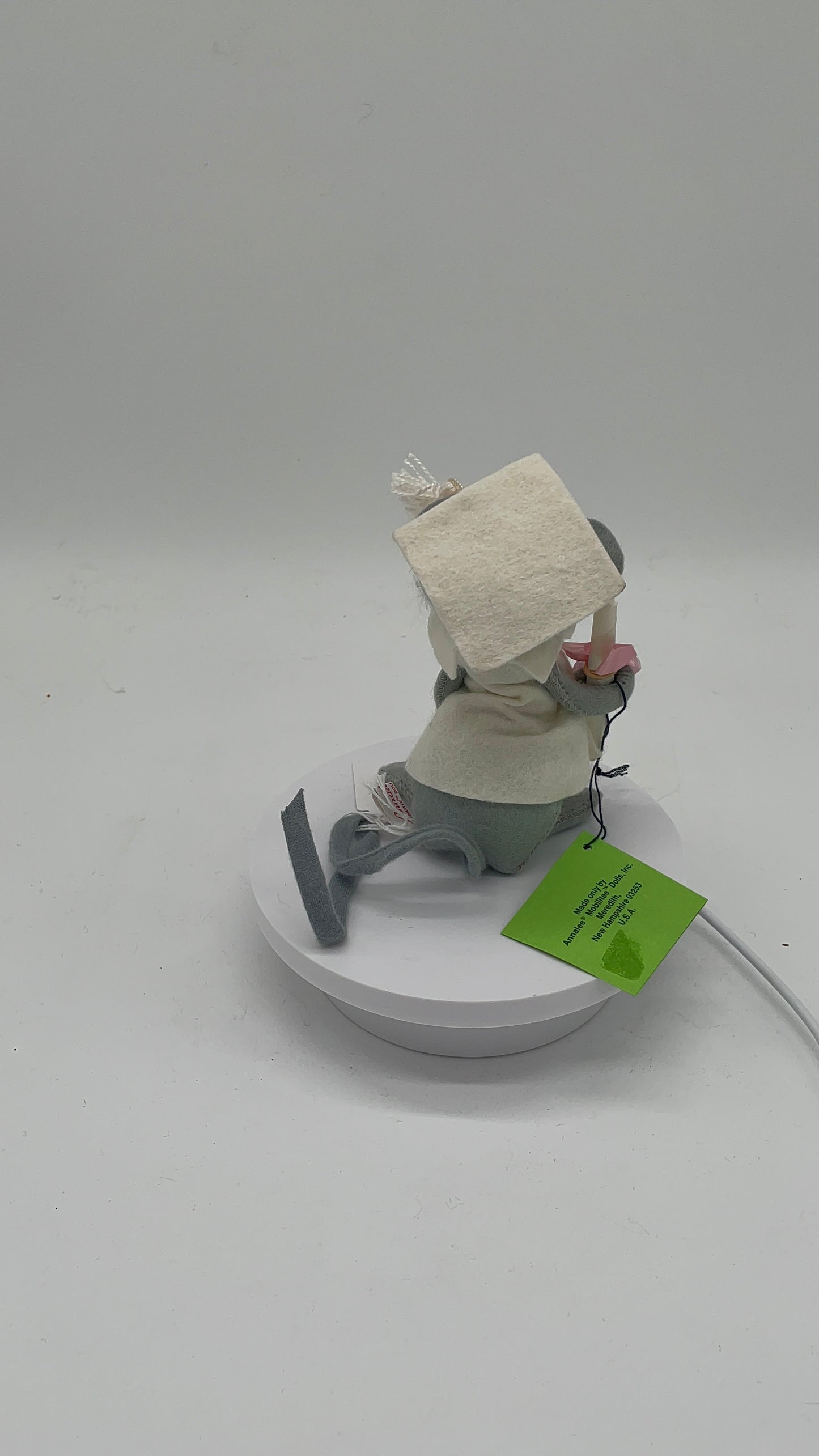 7" Graduation Mouse in White 209580 Annalee