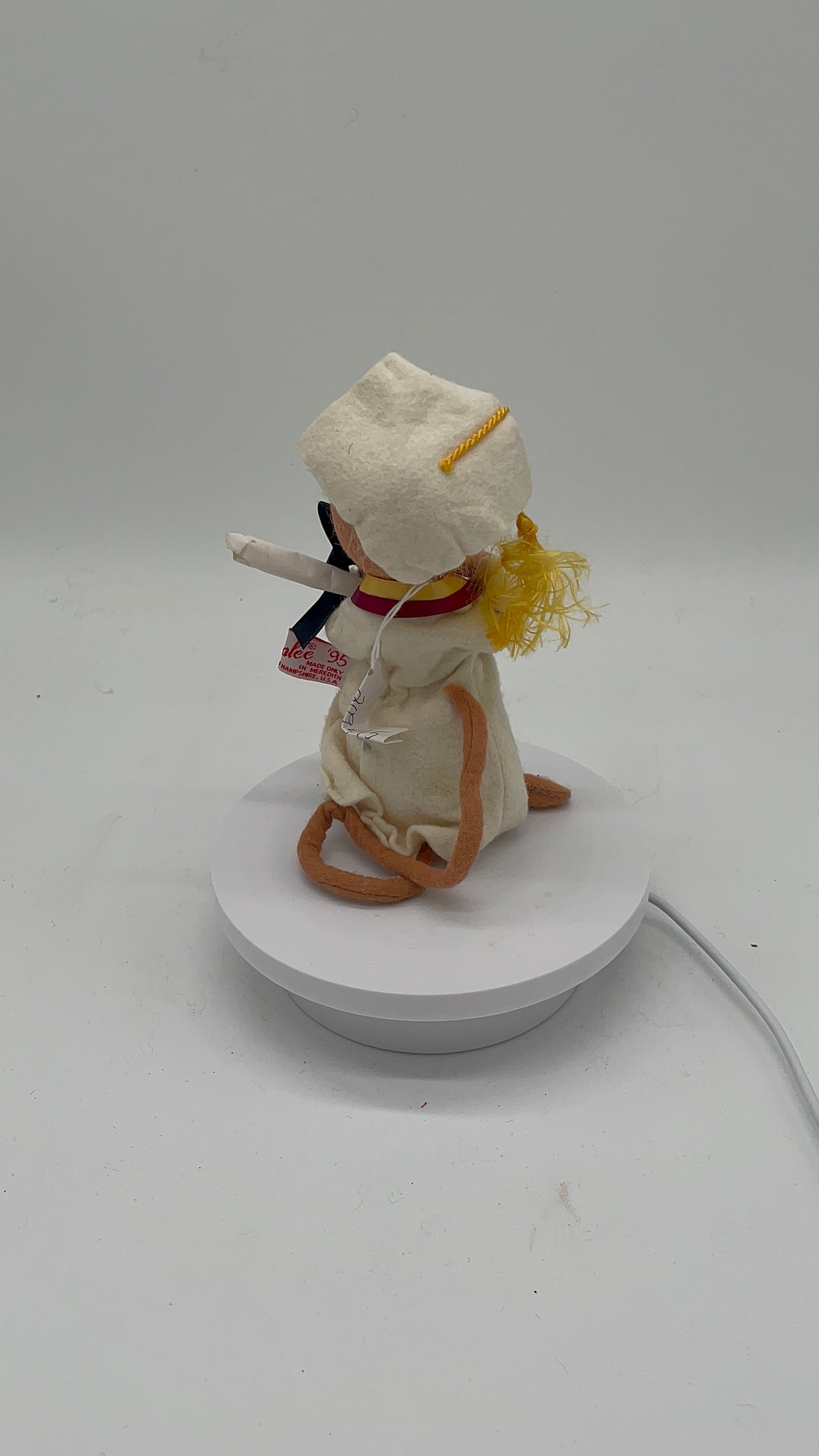 7" Graduation Mouse in White 209595 Annalee