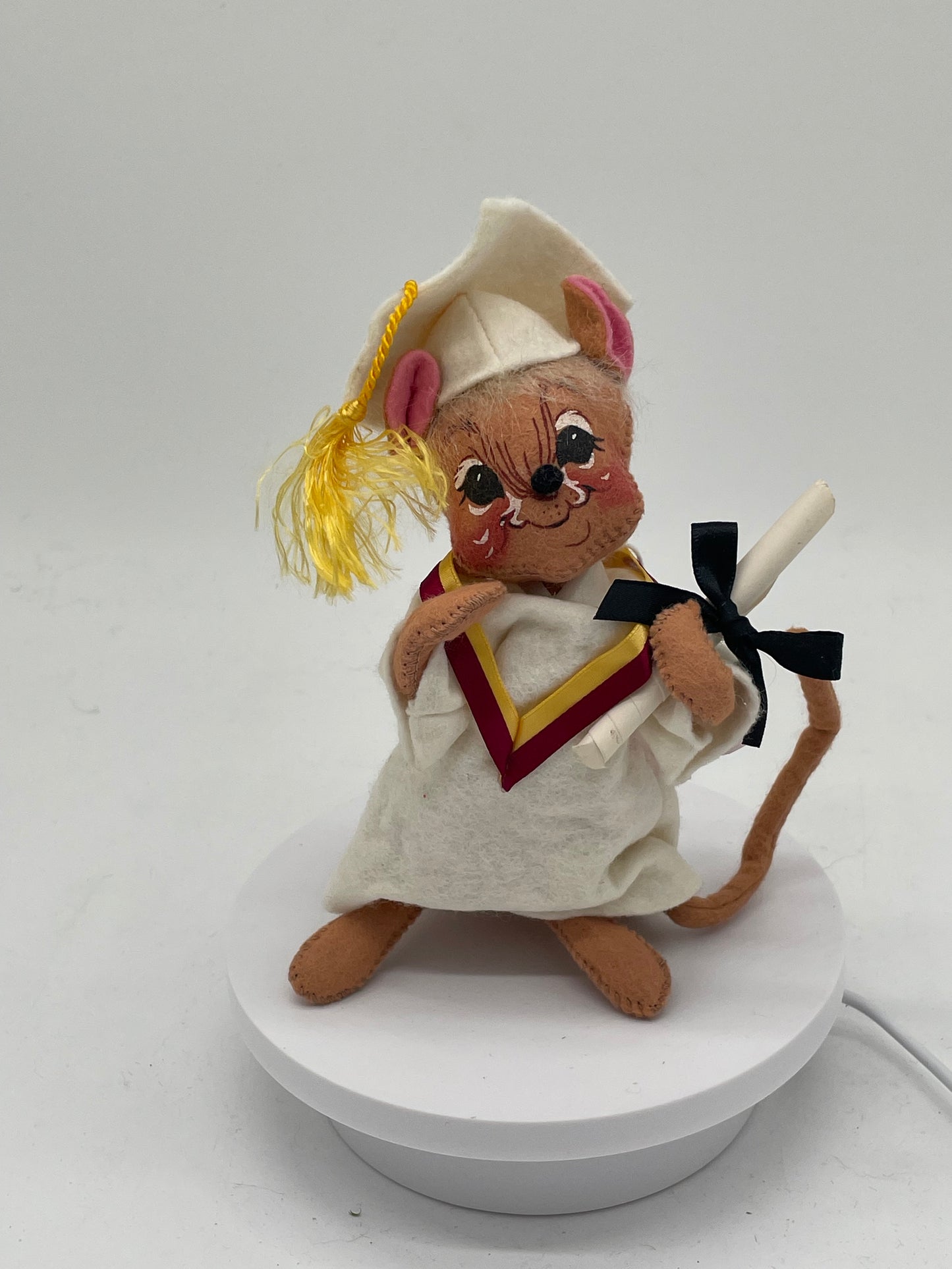 7" Graduation Mouse in White 209595 Annalee