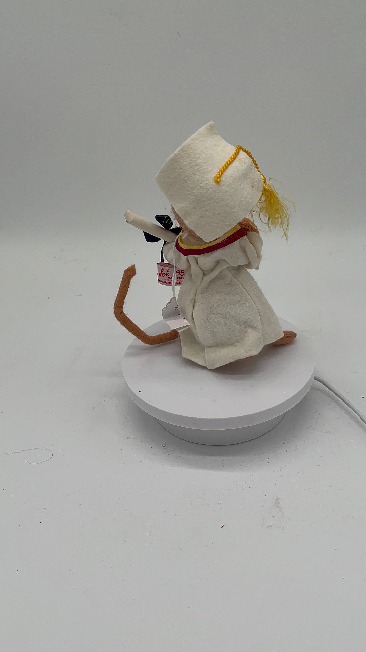 7" Graduation Mouse in White 209595 Annalee