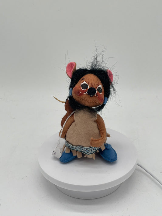 7" Indian Girl Mouse with Papoose 308586 Annalee