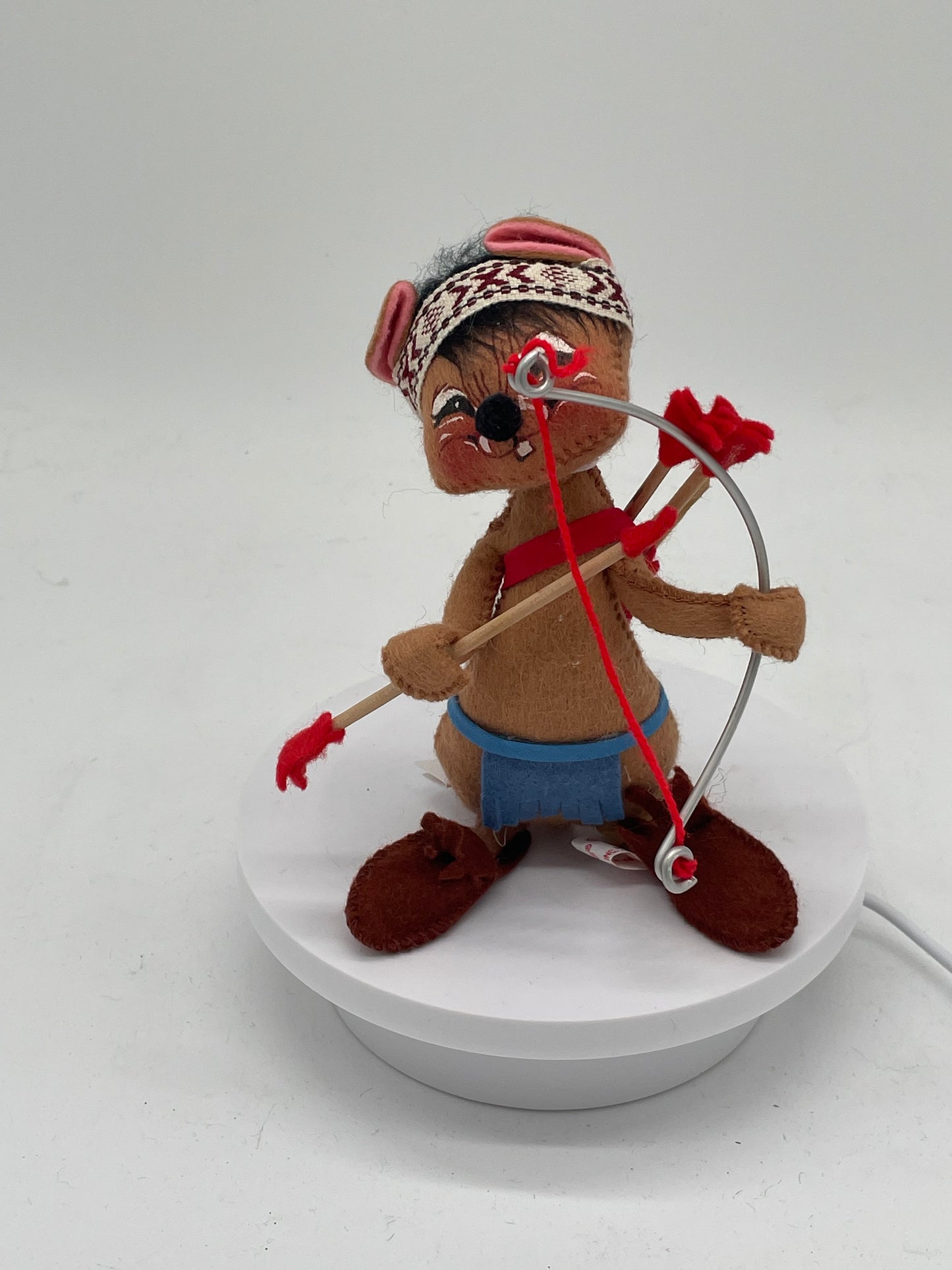 7" Indian Boy Mouse with Bow and Arrow 309085 Annalee