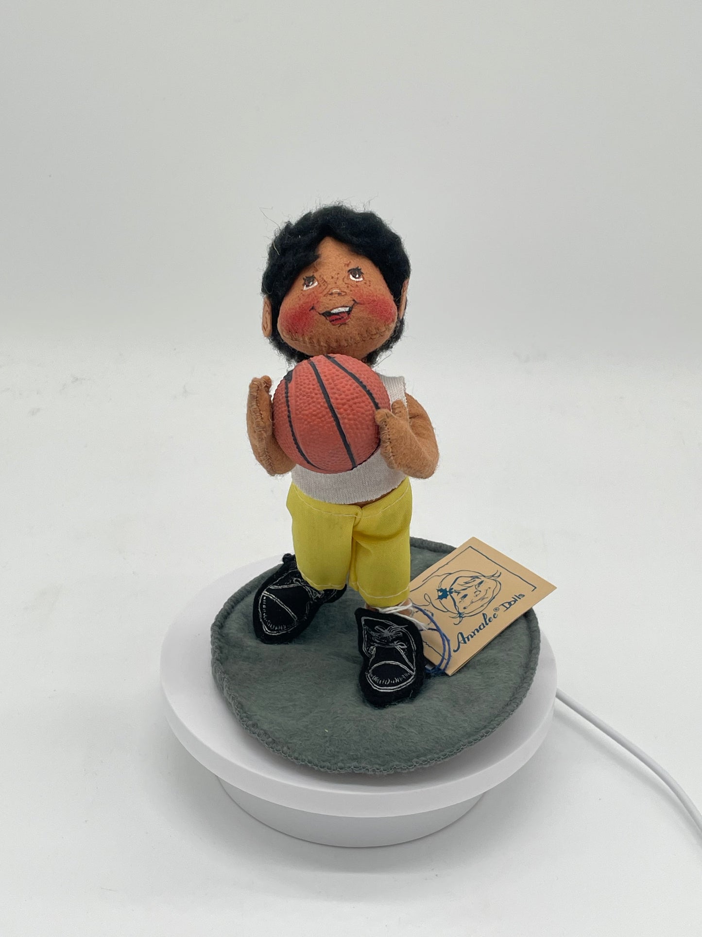 7" Basketball Boy 235293 Annalee