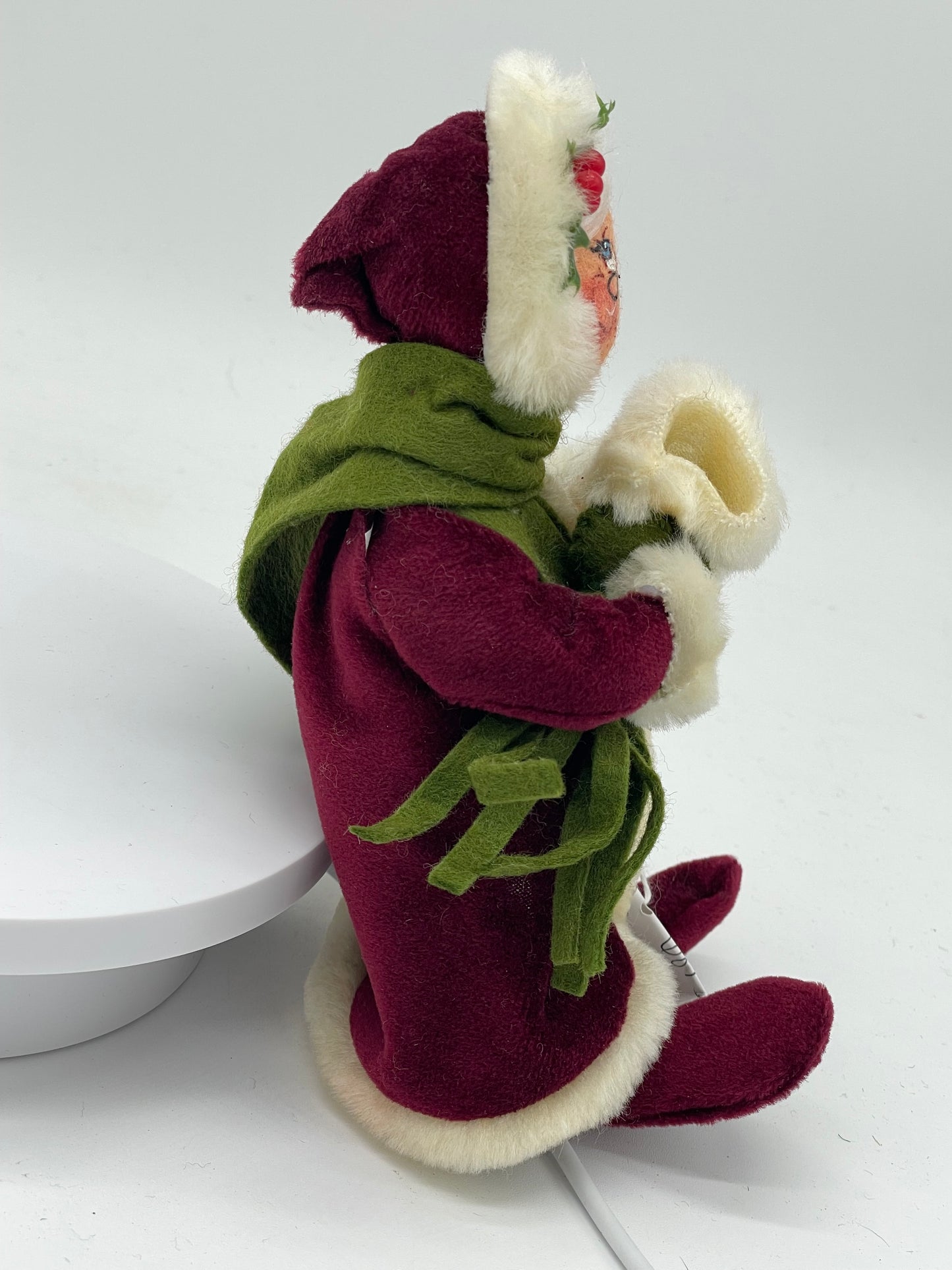 7" Victorian Mrs Santa 681586 Annalee