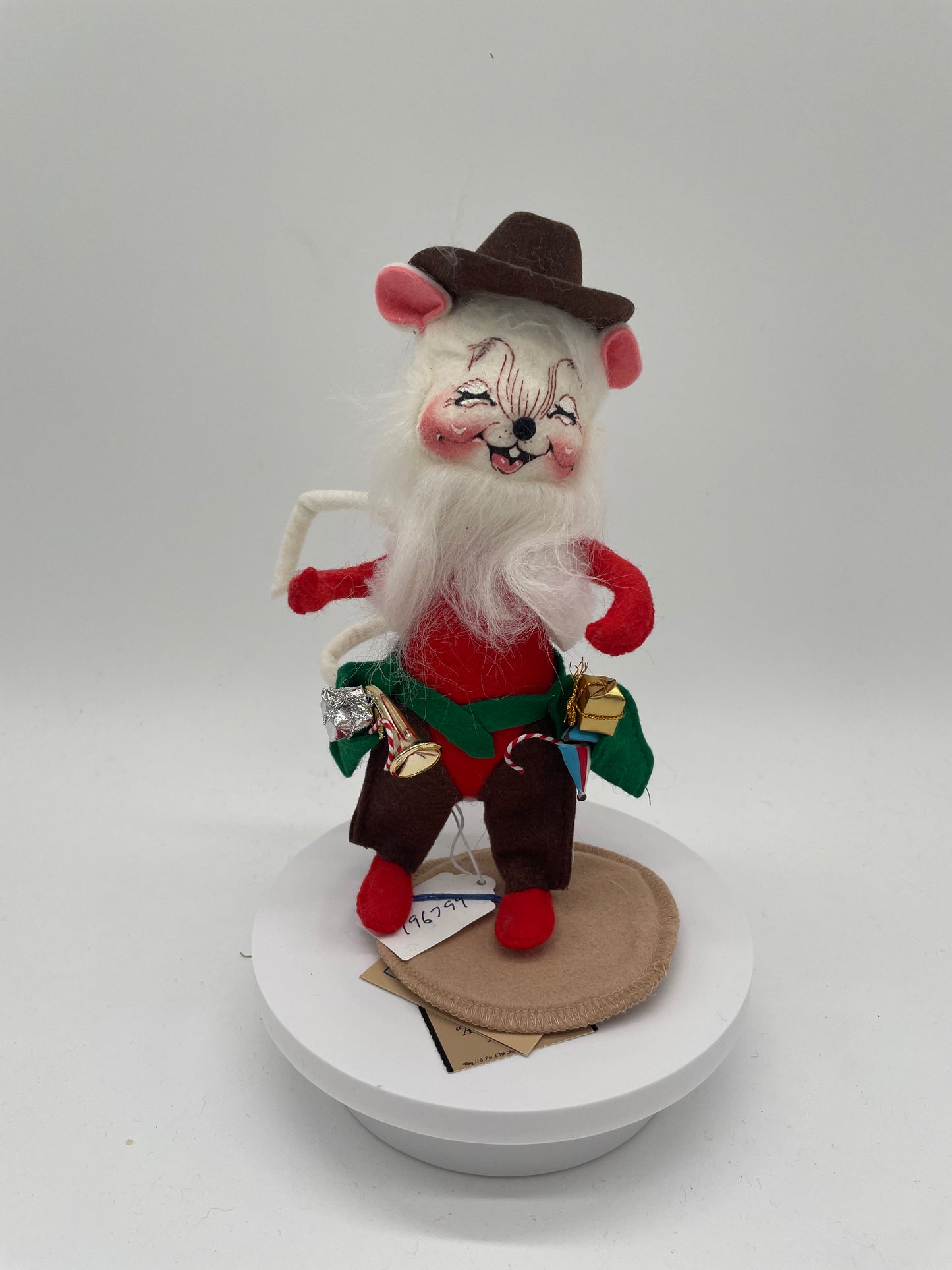 7" Cowboy Santa Mouse 996799 Annalee