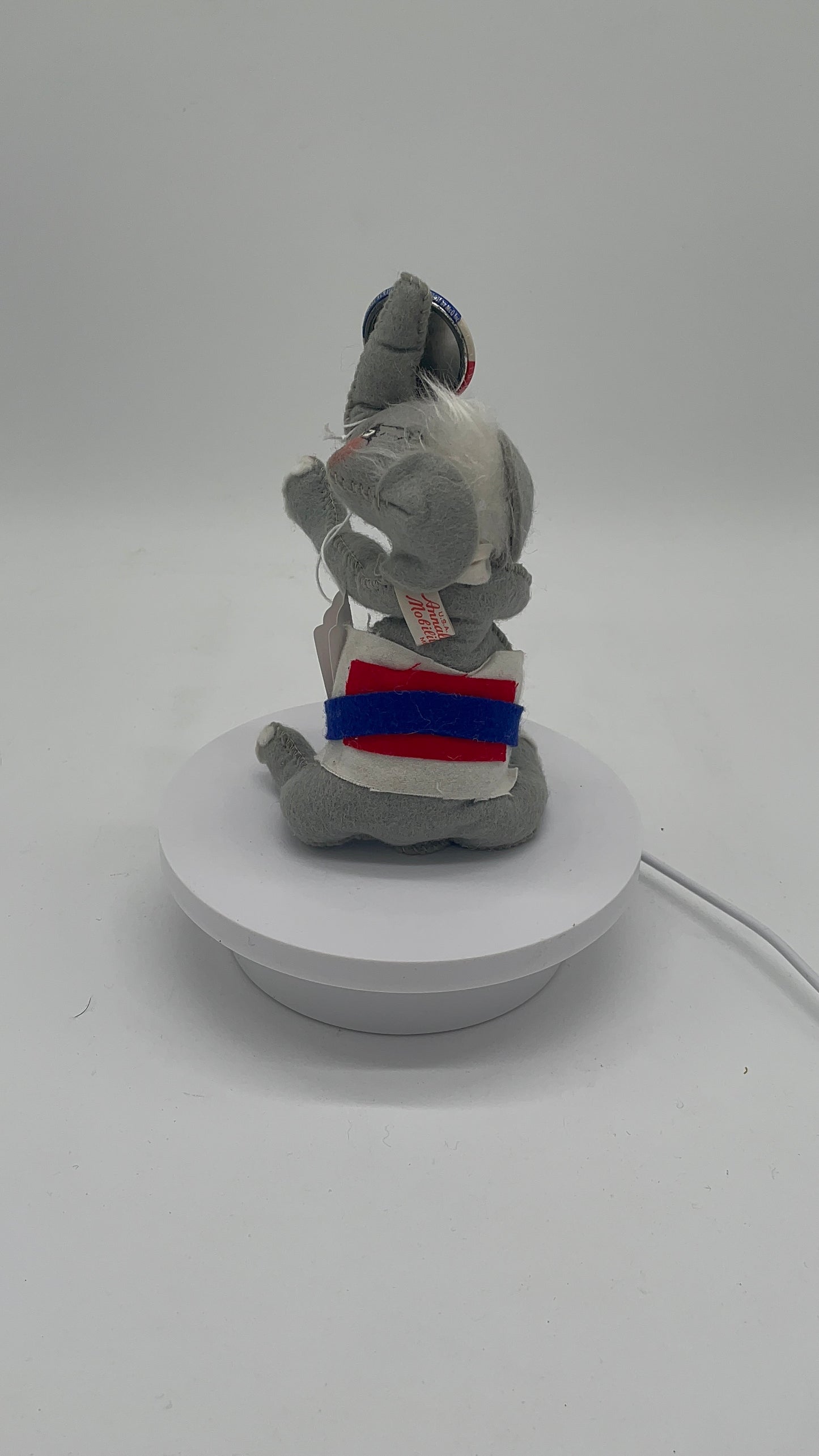 8" Patriotic Elephant with VOTE Button R3-72 Annalee