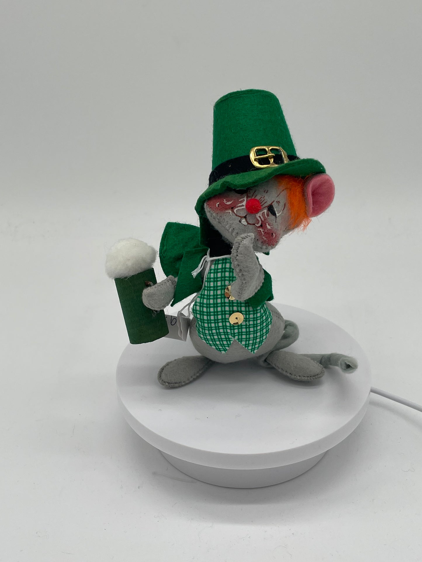 7" St. Patricks Day Mouse Holds Mug of Beer 171193 Annalee