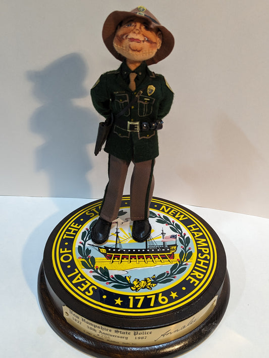 10" State Trooper with Base STRP-87 Annalee  Signed